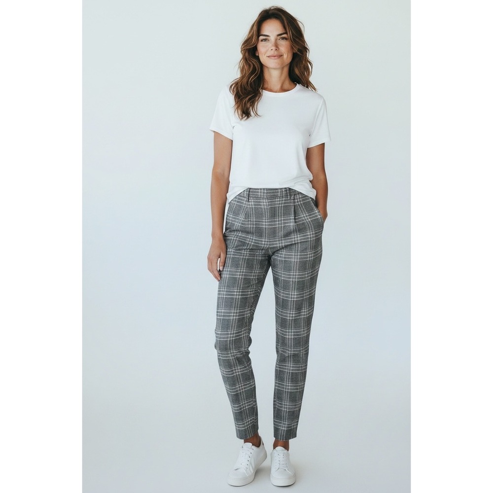 Banana Republic Grey Glen Plaid Pleated Tapered Trousers Size 4 Workwear Pants